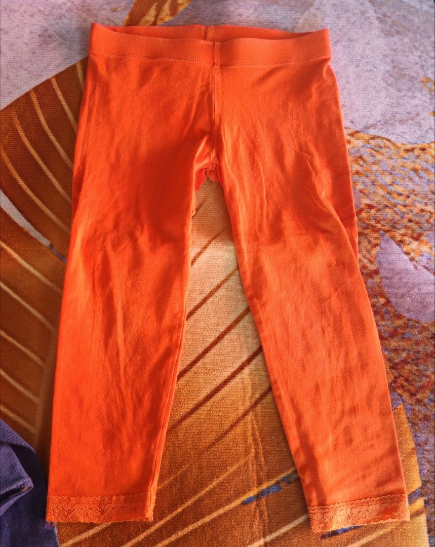 Leggings for kids (Category: Babies & Kids Fashion) located in Quezon City. Submitted by plantcorner (Listing ID 1468352458, Image 1). Description: Keri na 5 pataas Hindi masyado nagamit Lalamove only.