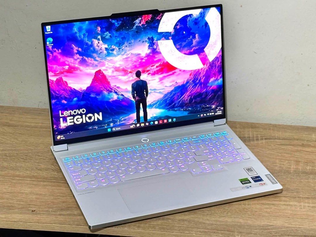 LENOVO LEGION 7 16IRX9 (Category: Laptops & Notebooks) located in Manila. Submitted by estillomopatricia (Listing ID 1468439635, Image 3). Description: ₱92,990 only 🔥🔥🔥 No issue. Good condition Smoot Condition. 8 months remaining warranty. Complete Package 🔥 15 Cycle Count Only LENOVO LEGION 7 16IRX9 INTEL CORE I9 14900HX 16GB RAM 1TB SSD RTX 4070 165HZ 16 INCH 3.2K RESO RGB KEYBOARD 💻Good for Gaming, Autocad, Editing, & WFH 💻Ready to use. 