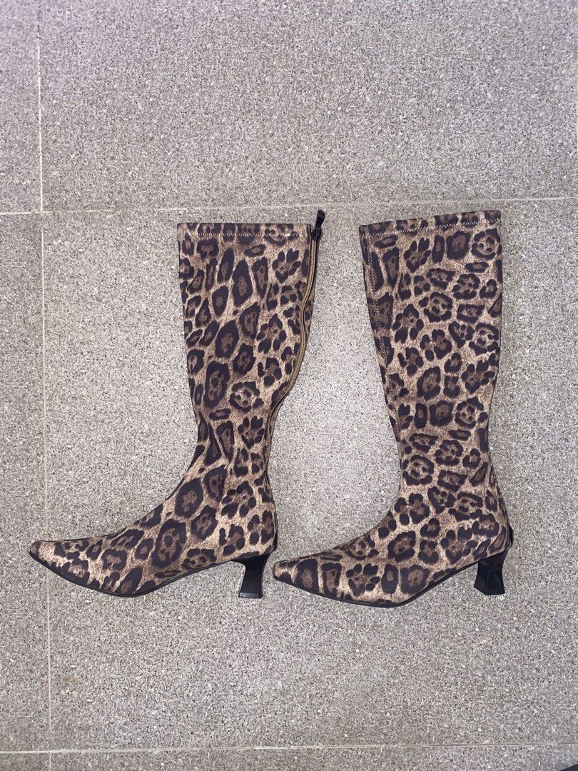 Leopard Print Pointed Toe Kitten Heel Boots Size 36 (Category: Boots) located in Pasay City. Submitted by violetttttttttttttt (Listing ID 1468356926, Image 2). Description: - Size: 36 - Design: Trendy leopard print mid-calf boots with a sleek pointed toe and kitten heel - Fit: Stretchy fabric hugs the leg comfortably - Closure: Convenient back zipper for easy wear - Condition: Worn only once, with very slight scuffs on the soles from one-time out