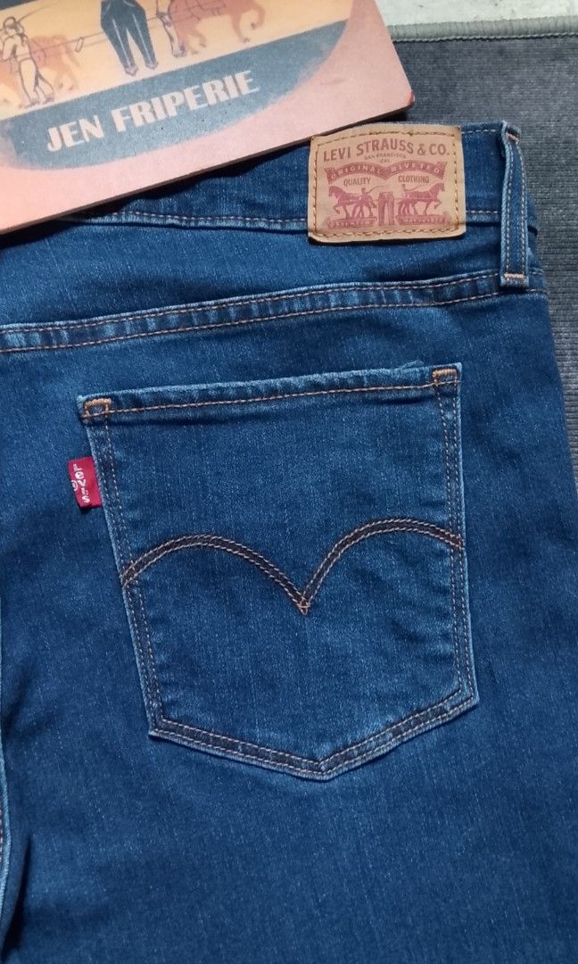 Levi's 311 shaping skinny (Category: Jeans) located in Calbayog City. Submitted by jen1027 (Listing ID 1468338391, Image 1). Description: Ptpa 🙏LEVI'S 311 SHAPING SKINNY WOMEN size 32 L 30 On Tag Actual Waistline 34-37 Super Stretch Actual Length 40.5 Hem 5.5 Made In Pakistan Excellent to like new condition Ganda nito actual,Yong hem design talaga Price:1100 + sf ⛔ Payment First ⛔mop Gcash ⛔Location:Calbayog City Samar ⛔Courier:J&T Pm.