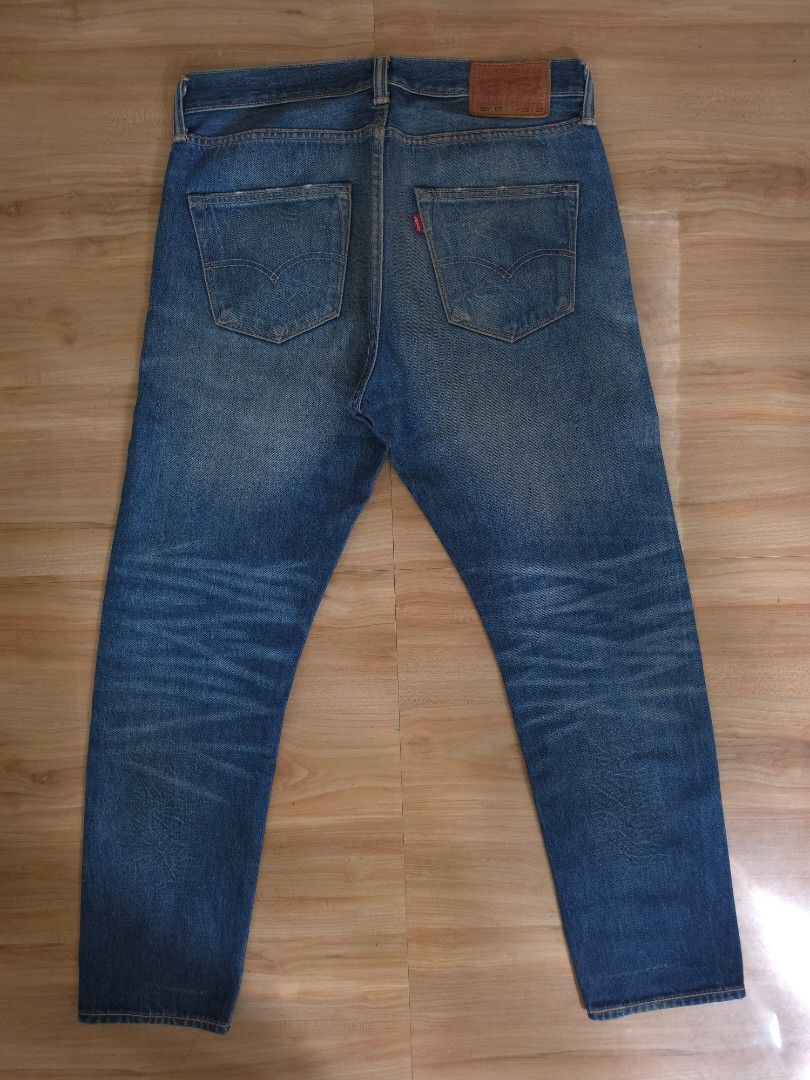 Levis 501 CT WHITE OAK SELVEDGE MADE IN MEXICO (Category: Jeans) located in Manila. Submitted by vtgmdn (Listing ID 1468304428, Image 3). Description: Levis 501 CT WHITE OAK SELVEDGE MADE IN MEXICO 1950 PHP + SF ACTUAL Dimension ➡️ 32 to 33 inches OUTSEAM ➡️ 39 inches HEM. ➡️ 6٠5 inches ‼️ No COP ‼️ No COD ‼️ No Bugos Buyer Mode of payment ☑️ Payment first ✅ Gcash ✅ Landbank ✅ Unionbank ✅ Palawan.
