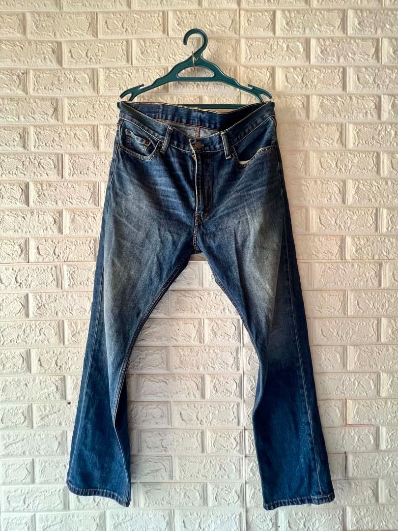Levis Pants/Jeans Aspack (Category: Jeans) located in Cebu City. Submitted by chrisjayma26571 (Listing ID 1468325650, Image 2). Description: Both size 33.