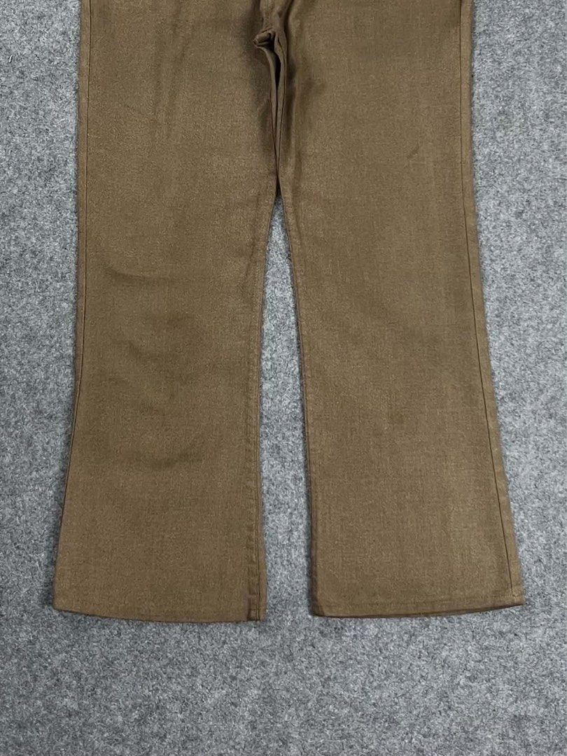Levi’s Sta-Prest brown pants (Category: Trousers) located in Zamboanga. Submitted by rag_20 (Listing ID 1468460943, Image 3). Description: Levi’s Sta-Prest brown pants Produced primarily throughout the 1960s, 1970s, and 1980s, the Levi’s Sta-Prest line is iconic for its permanent crease technology and wrinkle-resistant fabric blend. Most commonly styled in a flared or bootcut silhouette, typical of the vintage Levi’s 517 or Levi’s 646 cuts. Featu
