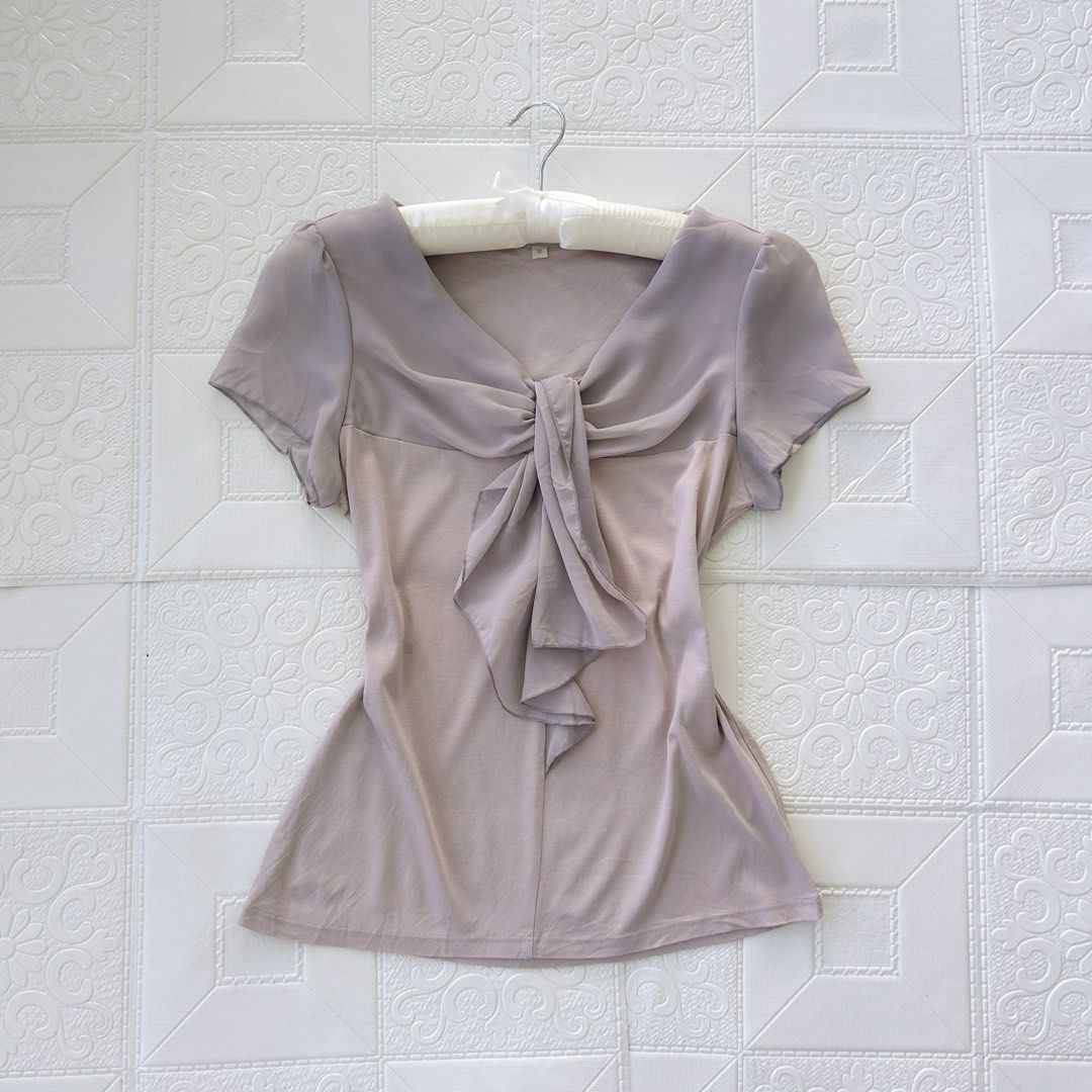 light brown shoujo top (Category: Blouses) located in Baguio. Submitted by icandy.collects (Listing ID 1468310164, Image 1). Description: light muted brown shoujo top fits s-m -no flaws.