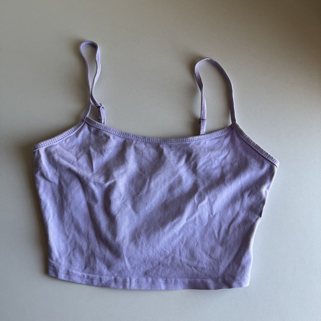Lilac Spaghetti Strap Crop Top (Category: Sleeveless) located in Santa Rosa. Submitted by ceyllective (Listing ID 1468419114, Image 1). Description: .
