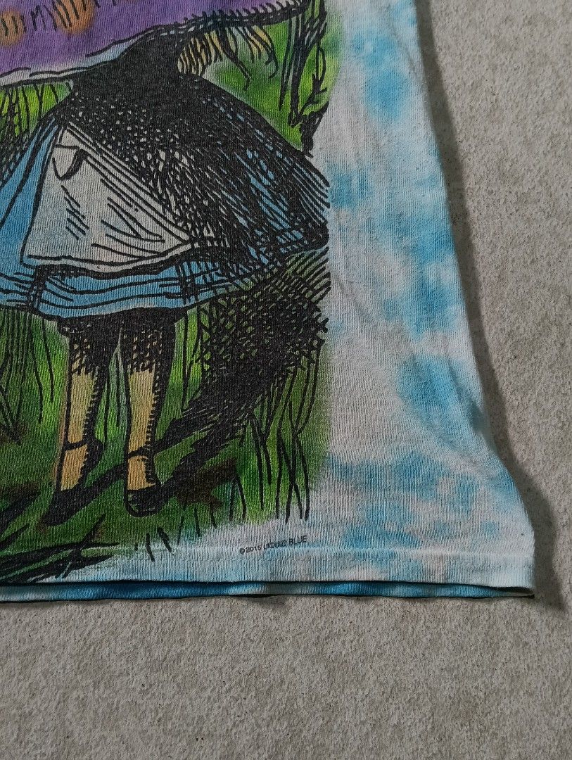 Liquid blue (Category: Tshirts & Polo Shirts ) located in Ajuy. Submitted by aljohndalumpines88 (Listing ID 1468322738, Image 2). Description: used condition.