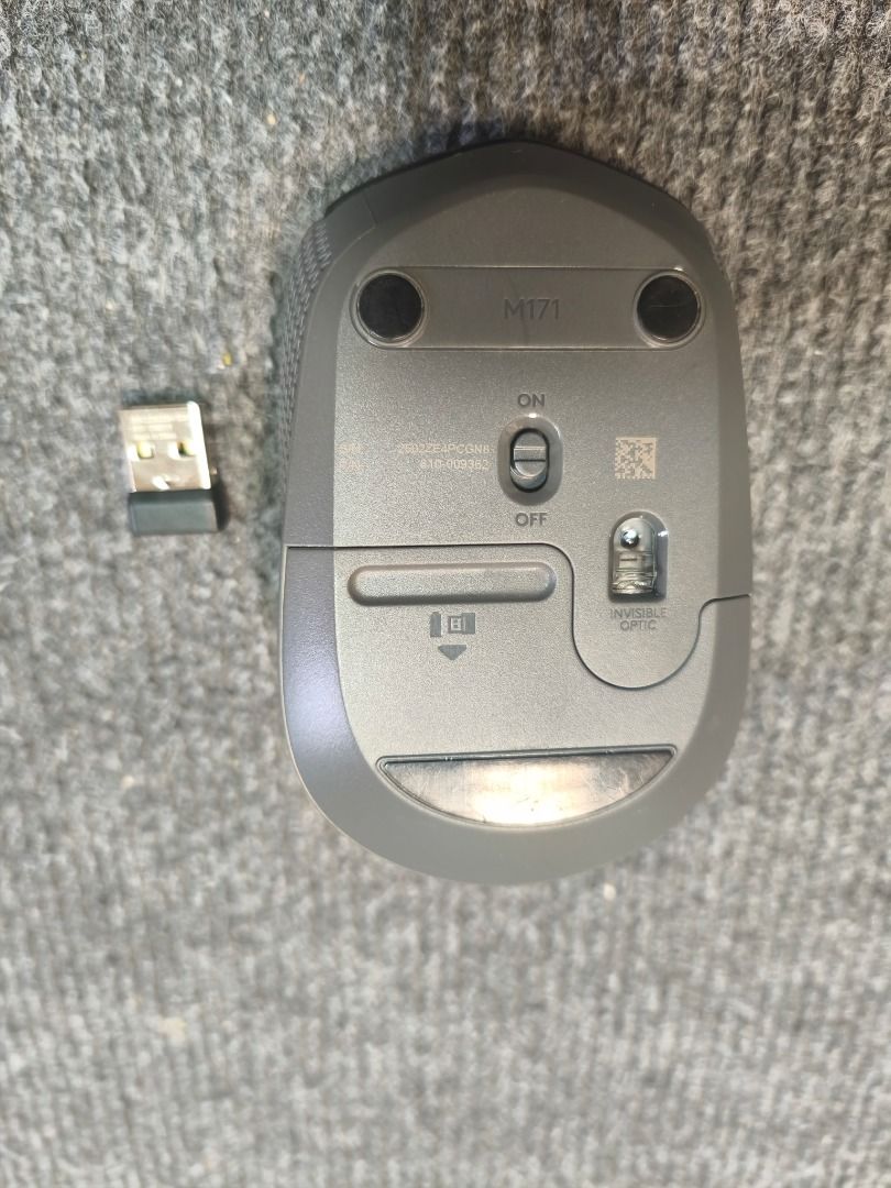 Logitech M171 Wireless Mouse (Category: Mouse & Mousepads) located in Caloocan City. Submitted by sellinthrift (Listing ID 1468322034, Image 2). Description: PRE-LOVED / DECLUTTERING SALE 🏷️ Logitech wireless mouse Quick Details: • Condition: 8/10 • Inclusions: USB and free new battery • Issue/Defects: Minor scratches but working properly Price: ₱195+SF (Slightly negotiable for quick pickup) online price: ₱590 PM for more details.