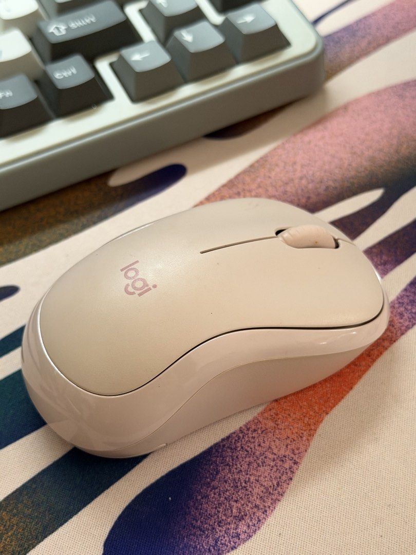 Logitech M220/M221 Silent Mouse (Pink) (Category: Mouse & Mousepads) located in Marikina City. Submitted by hoarder17 (Listing ID 1468343631, Image 2). Description: barely used!! 9/10 condition: only a few marks but they can be cleaned 🍓 the mouse itself works perfectly - rfs: i don’t use it anymore - no more original box - mop: bpi/bdo/gcash/gotyme - shipping will be shouldered by the buyer 📍Marikina City.
