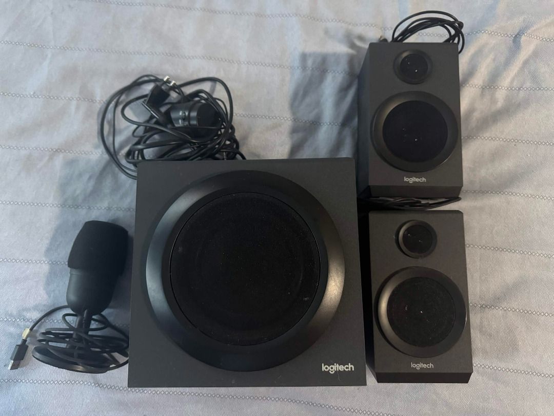 Logitech Z333 Speaker System with Subwoofer + Razer Seirin Mini (Category: Soundbars, Speakers & Amplifiers) located in Taguig. Submitted by sait0u (Listing ID 1468357221, Image 1). Description: - Complete Logitech desktop speaker set (2 satellite speakers + subwoofer) - Includes wired control pod and all original power cables - Good working order and clean, well-maintained condition - Razer Seirin Mini - Bought November 2022.