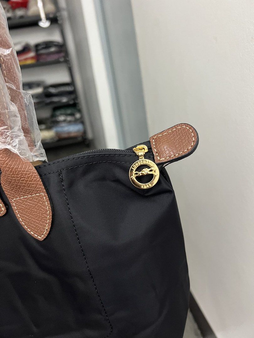 Longchamp Le Pliage Original Tote Bag (Category: Luxury Bags & Wallets) located in Bacoor. Submitted by southlocalgarage (Listing ID 1468344055, Image 3). Description: Longchamp Le Pliage Original Tote Bag Authentic Made in france As new condition No issue Dm to Purchase📩.