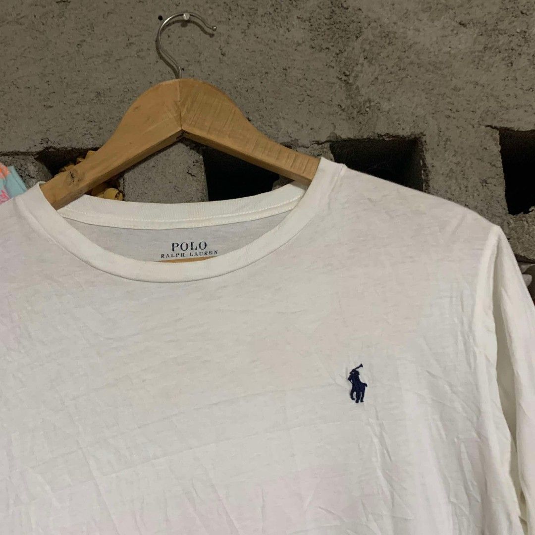 LONGSLEEVE RL WHITE (Category: Longsleeves) located in Cagayan de Oro. Submitted by mysticdolphin.62c23a (Listing ID 1468321575, Image 2). Description: RL LONGSLEEVE WHITE EXCELLENT SIZE MED 9.5COLORATE WHITE NA WHITE NO ISSUE.