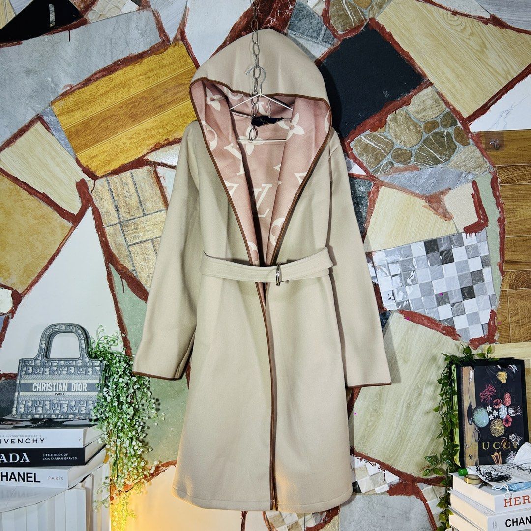 Louis vuitton coat (Category: Luxury Apparel) located in Baguio. Submitted by kckc_luxury (Listing ID 1468406891, Image 2). Description: 🌸 TINY PINK SPOTS ARE LENS DAMAGE, NOT CLOTH STAINS ————————— ❗️KINDLY READ BEFORE MAKING AN OFFER❗️ LISTING DETAILS size:Large width x length (inches):24x42 condition: EXCELLENT --- MOP: Gcash / BPI MOD: J&T / JRS LOCATION: Baguio City --- NOTE: • Manage your expectations • Photos did not go under any edit but