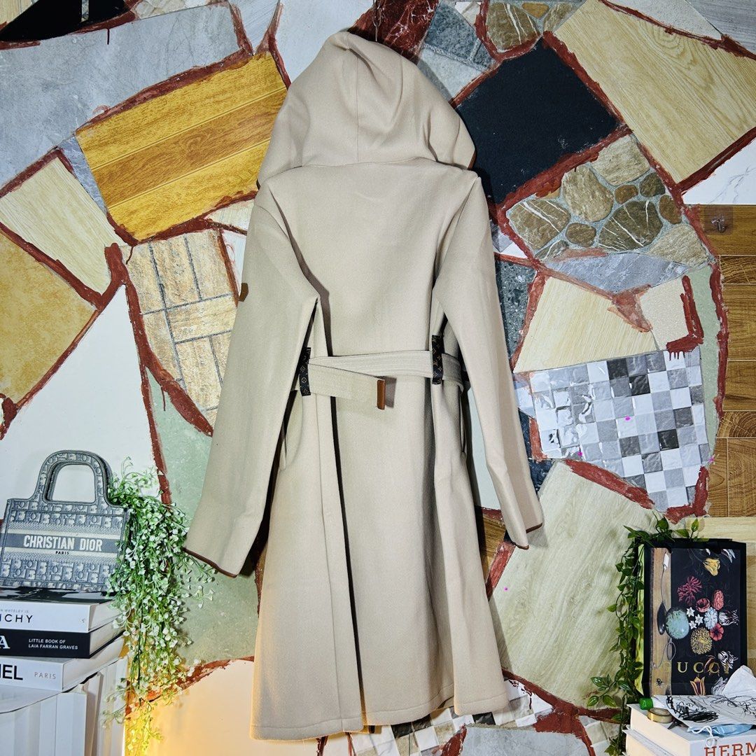 Louis vuitton coat (Category: Luxury Apparel) located in Baguio. Submitted by kckc_luxury (Listing ID 1468406891, Image 3). Description: 🌸 TINY PINK SPOTS ARE LENS DAMAGE, NOT CLOTH STAINS ————————— ❗️KINDLY READ BEFORE MAKING AN OFFER❗️ LISTING DETAILS size:Large width x length (inches):24x42 condition: EXCELLENT --- MOP: Gcash / BPI MOD: J&T / JRS LOCATION: Baguio City --- NOTE: • Manage your expectations • Photos did not go under any edit but