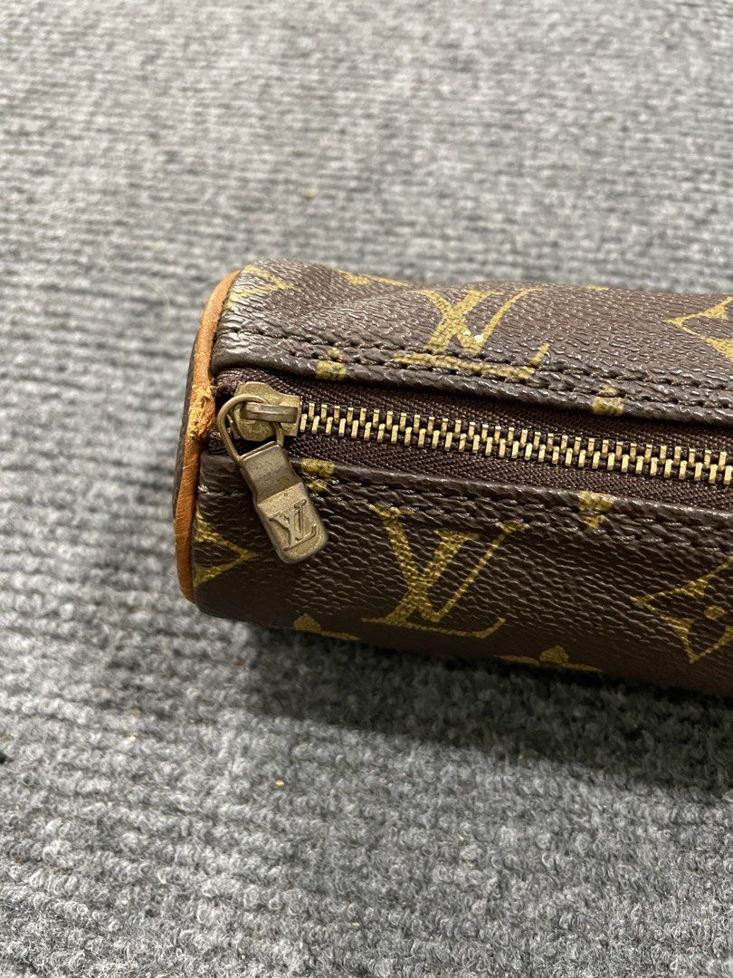Louis Vuitton Monogram Cylinder Pouch Pencil Case (Category: Luxury Bags & Wallets) located in Iligan City. Submitted by lovelysism (Listing ID 1468322984, Image 3). Description: - Louis Vuitton cylinder pouch in iconic monogram canvas -.