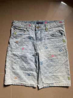(Category: ) located in . Submitted by loythrift30 (Listing ID 1468460908, Image 1). Description: .