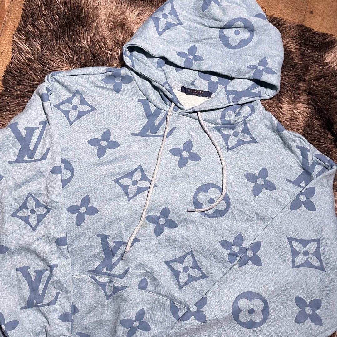 Louis Vuitton Monogram Hoodie Light Blue (Category: Coats, Jackets and Outerwear) located in Manila. Submitted by looted2619 (Listing ID 1468357205, Image 2). Description: LOUIE VUITTON AOP Excellent condition Size L color rate: 9.5/10 W 25 L 27 issue:❌ DM FOR MORE DETAILS‼️.