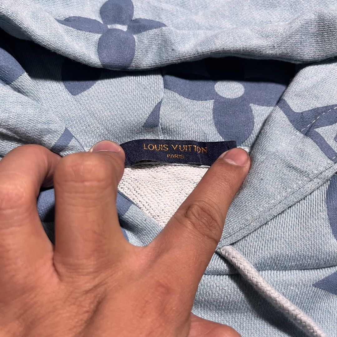 Louis Vuitton Monogram Hoodie Light Blue (Category: Coats, Jackets and Outerwear) located in Manila. Submitted by looted2619 (Listing ID 1468357205, Image 3). Description: LOUIE VUITTON AOP Excellent condition Size L color rate: 9.5/10 W 25 L 27 issue:❌ DM FOR MORE DETAILS‼️.