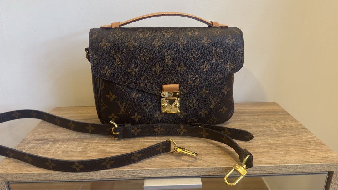 Louis Vuitton Monogram Pochette Metis Handbag (Category: Luxury Bags & Wallets) located in Plaridel. Submitted by kathtrene_alonzo39 (Listing ID 1468287191, Image 1). Description: - Brand: Louis Vuitton - Model: Monogram Pochette Métis - Material: Classic brown monogram canvas with natural cowhide leather top handle - Hardware: Gold-tone with signature S-lock closure - Strap: Removable and adjustable monogram shoulder/crossbody strap - Interior: 