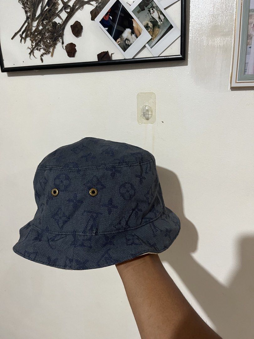 Louis Vuitton Reverse Bucket Hat (Category: Luxury Accessories) located in Davao. Submitted by rel18 (Listing ID 1468383909, Image 1). Description: Louis Vuitton Reversible Bucket Hat Orig Excellent .