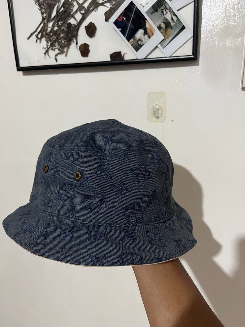 Louis Vuitton Reverse Bucket Hat (Category: Luxury Accessories) located in Davao. Submitted by rel18 (Listing ID 1468383909, Image 2). Description: Louis Vuitton Reversible Bucket Hat Orig Excellent .
