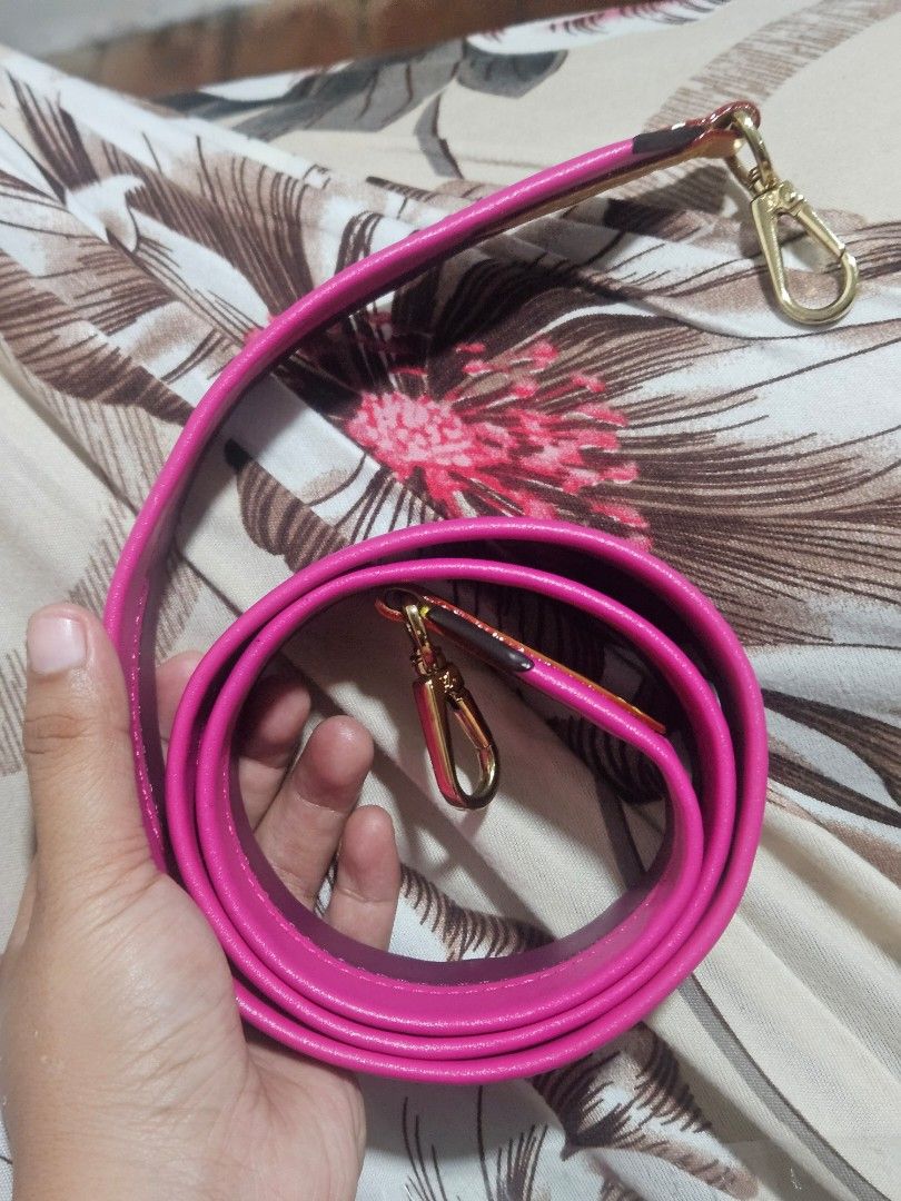 Louis Vuitton strap (Category: Luxury Bags & Wallets) located in Zamboanga. Submitted by Clairey03 (Listing ID 1468442763, Image 3). Description: NGA lv strap in like new condition.