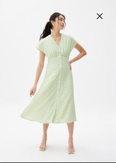 (Category: ) located in . Submitted by dressupdear (Listing ID 1468307396, Image 1). Description: .