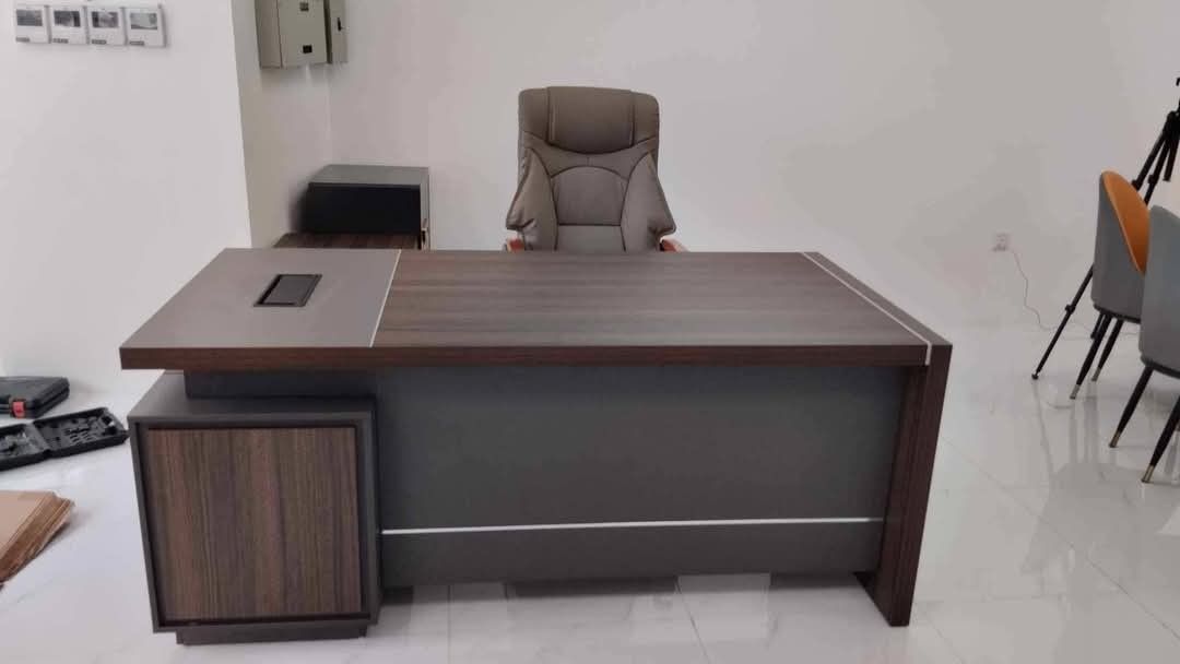 L-type executive table (Category: Office Furniture & Fixtures) located in Bacoor. Submitted by flfurniture (Listing ID 1468301117, Image 1). Description: 🌟L-type executive table size aavailable: 1.8m/ 2m ✅best seller ✅high quality ✅good quality NOTE: The price depends on the size you want🙂 📢WE ARE SELLING ALL KIND OF HOME FURNITURE AND OFFICE FURNITURE 💯 ALL BRAND NEW 📢 📱for more info.pls contact me. 📞09389920978 🤝we are selling all kinds