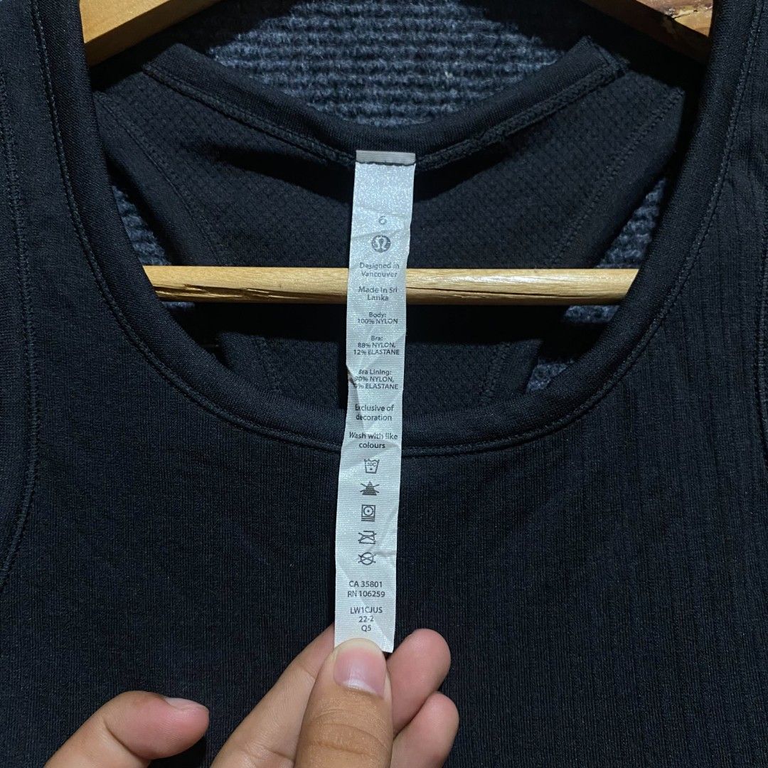 LULULEMON (Category: Activewear) located in Manila. Submitted by waruprondc (Listing ID 1468443889, Image 3). Description: .