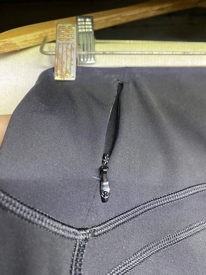 Lululemon - mesh leggings (Category: Activewear) located in Valenzuela. Submitted by rektasource.ph (Listing ID 1468410384, Image 3). Description: Lululemon - mesh leggings Size 8 on tag Length: 35 Waist: 29-31.