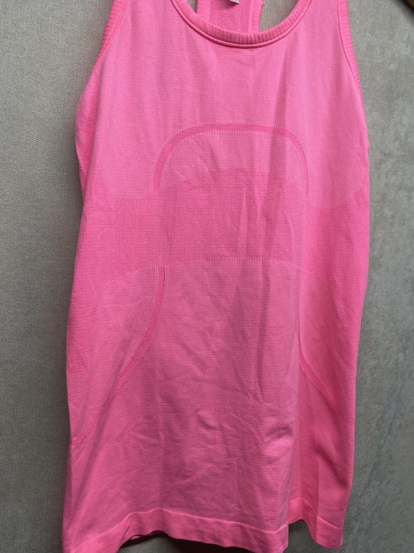 Lululemon - swiftly tech racerback (Category: Activewear) located in Valenzuela. Submitted by rektasource.ph (Listing ID 1468410044, Image 3). Description: Lululemon swiftly tech racerback Size size 4 on tag Good as new Armpit to armpit: 14 Length: 25.5 Need wash only 900 pesos Valenzuela location .