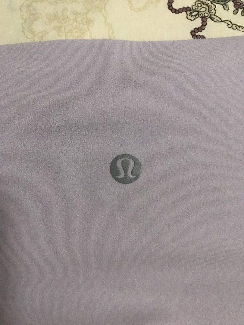 Lululemon Cycling Short (Category: Activewear) located in Manila. Submitted by freshlemon58885 (Listing ID 1468340376, Image 3). Description: Dot 4 No issue .