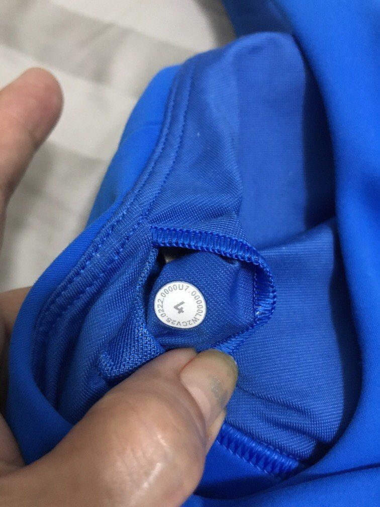 Lululemon Halter stop Sportsbra (Category: Activewear) located in Manila. Submitted by freshlemon58885 (Listing ID 1468303109, Image 3). Description: Can pass as Brand New Dot 4 Padded Can pass as Brand New.
