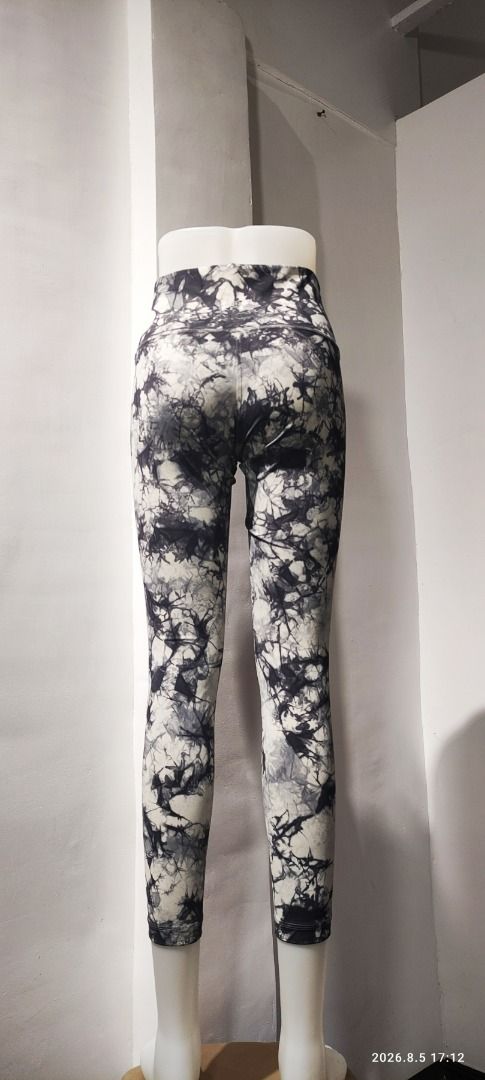 Lululemon (size 6) Wunder Under High Rise (Category: Activewear) located in Calamba. Submitted by lulu.thrift.finds (Listing ID 1468461529, Image 3). Description: Lululemon Size 6 Wunder Under High Rise No discount for single items. Can give a little discount for multiple-item purchases. Kindly check my store, selling all lulu :) First to pay basis Payment via GCash only Shipped thru Jnt within 2-3 days Free shipping for min 1.5k purchase Items w
