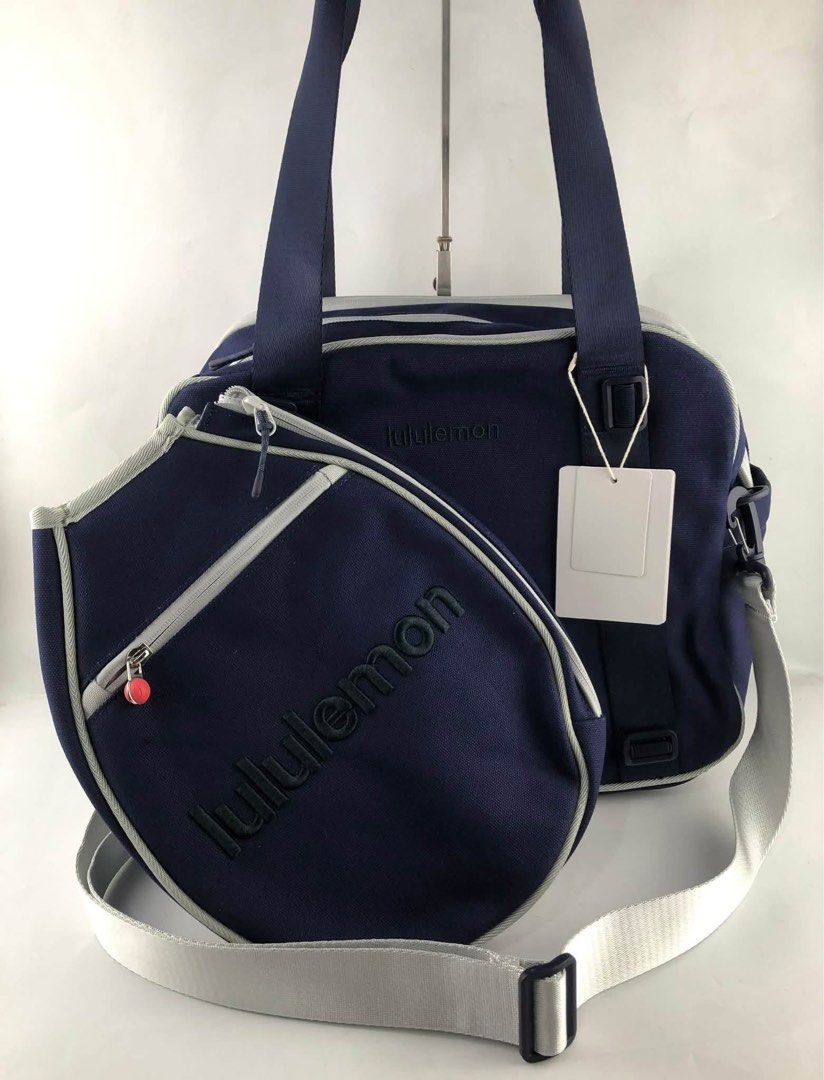 Lululemon Small Racket Bag 16.5L (Category: Shoulder Bags) located in Binan City. Submitted by pinkykeenshop (Listing ID 1468284528, Image 1). Description: .