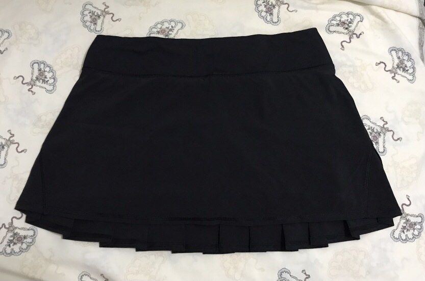 Lululemon Tennis Skirt (Category: Activewear) located in Manila. Submitted by freshlemon58885 (Listing ID 1468329149, Image 1). Description: Dot 6 No issue With inner cycling Zipper pocket at the back Color May Vary Far Due to Lighting .