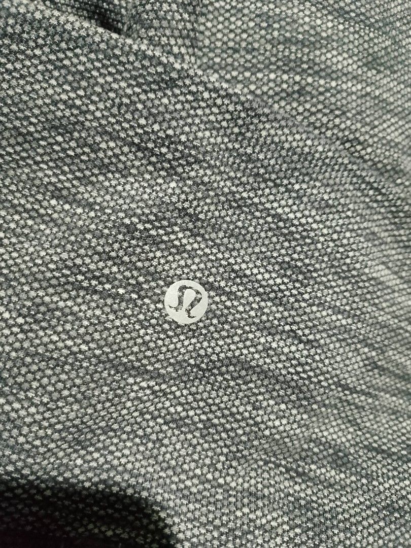 Lululemon workout tights (Category: Activewear) located in Baguio. Submitted by ukay.kayuhjan (Listing ID 1468360794, Image 1). Description: lululemon workout tights no.10 on tag 36length excellent 280₱.