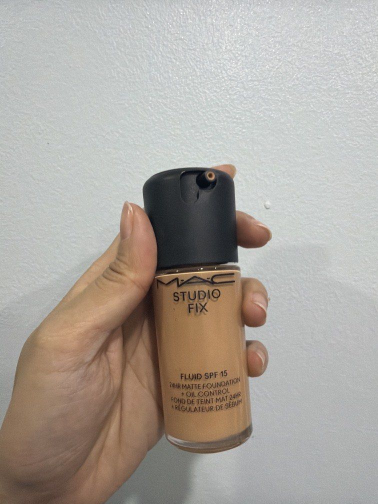 Mac foundation (Category: Makeup) located in Quezon City. Submitted by destashingmycloset (Listing ID 1468306006, Image 1). Description: .