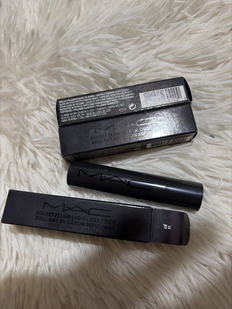 MAC PLUMPING GLOSS STICK #14 JET (Category: Makeup) located in Pugo. Submitted by caztraine (Listing ID 1468355982, Image 1). Description: .