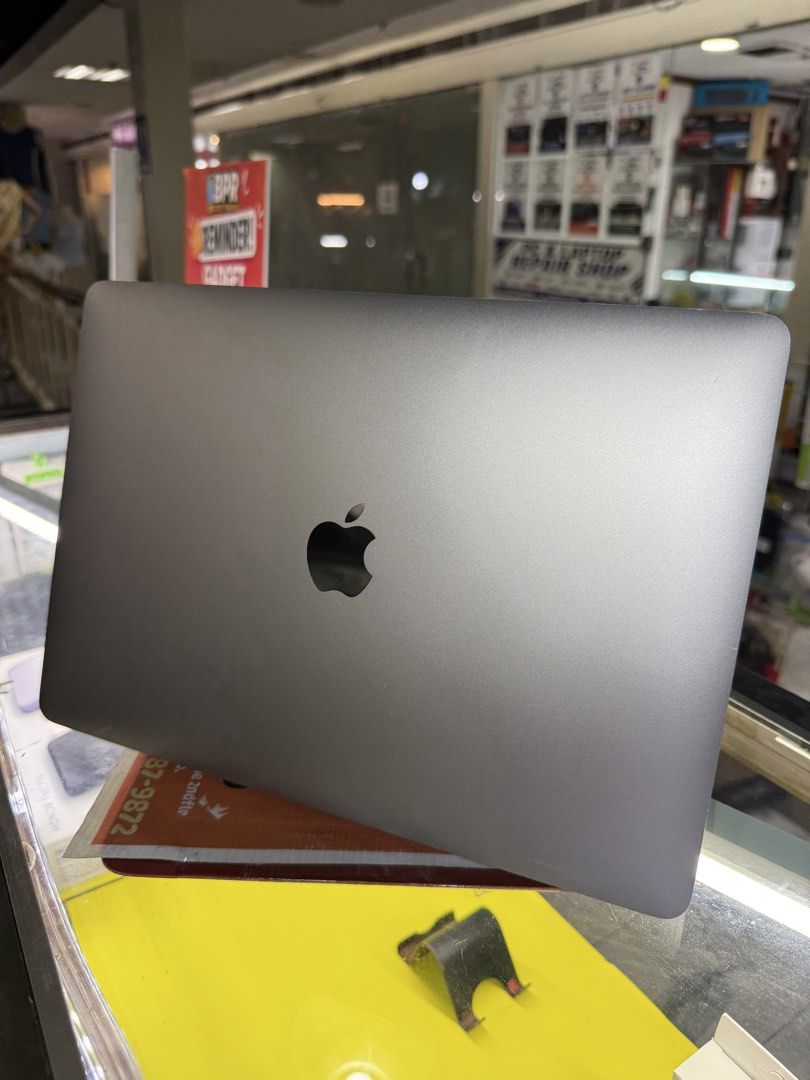 MacBook air m1 2020 (Category: Laptops & Notebooks) located in Quezon City. Submitted by bprpawnshop (Listing ID 1468351954, Image 1). Description: Remata unit. 13 inch Ssd:512GB Memory:8GB No issue Some scratches and 1dent not affected the performance. Fbpage:bpr gadget pawnshop .