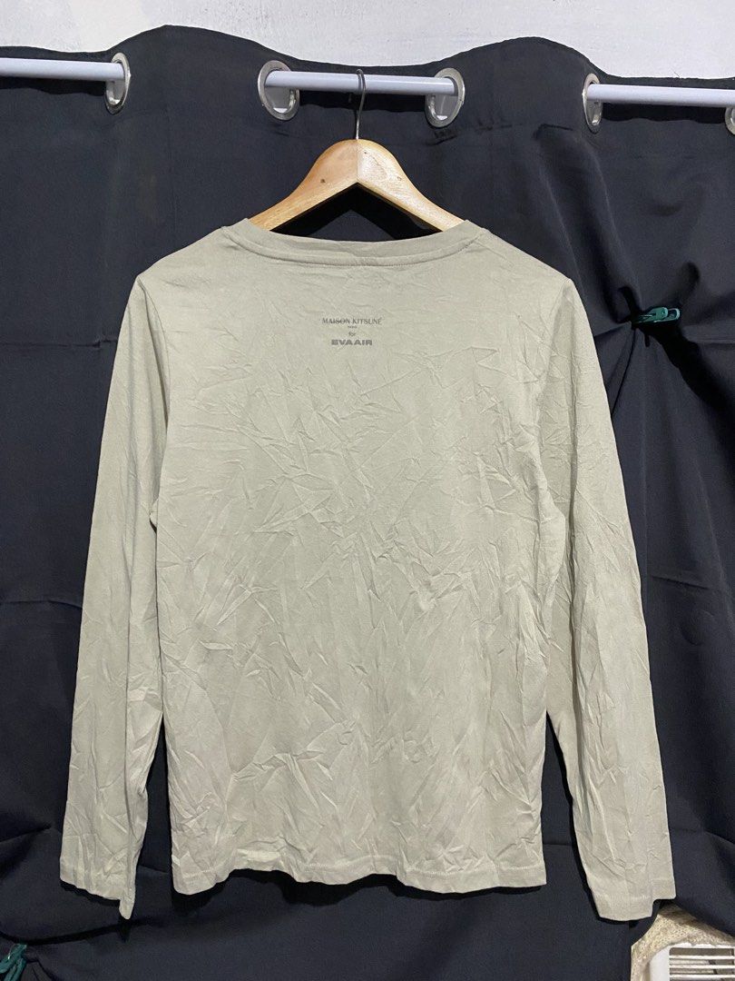 Maison Kitsune for EVA Air Long Sleeve (Category: Longsleeves) located in Bulacan. Submitted by _myarchive (Listing ID 1468406114, Image 2). Description: 20x26 Like new no issue.