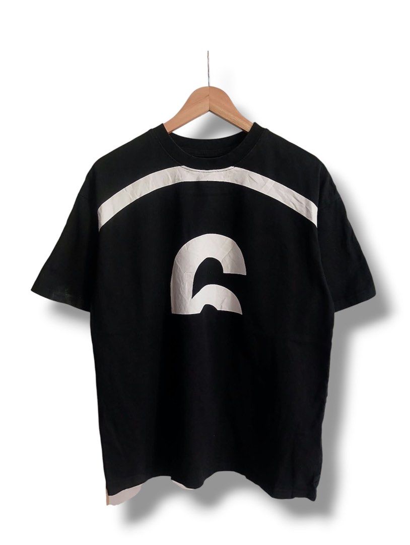 MAISON MARGIELA (Category: Activewear) located in Manila. Submitted by rukasuu (Listing ID 1468443515, Image 1). Description: 22X27 SAKAL NECK.