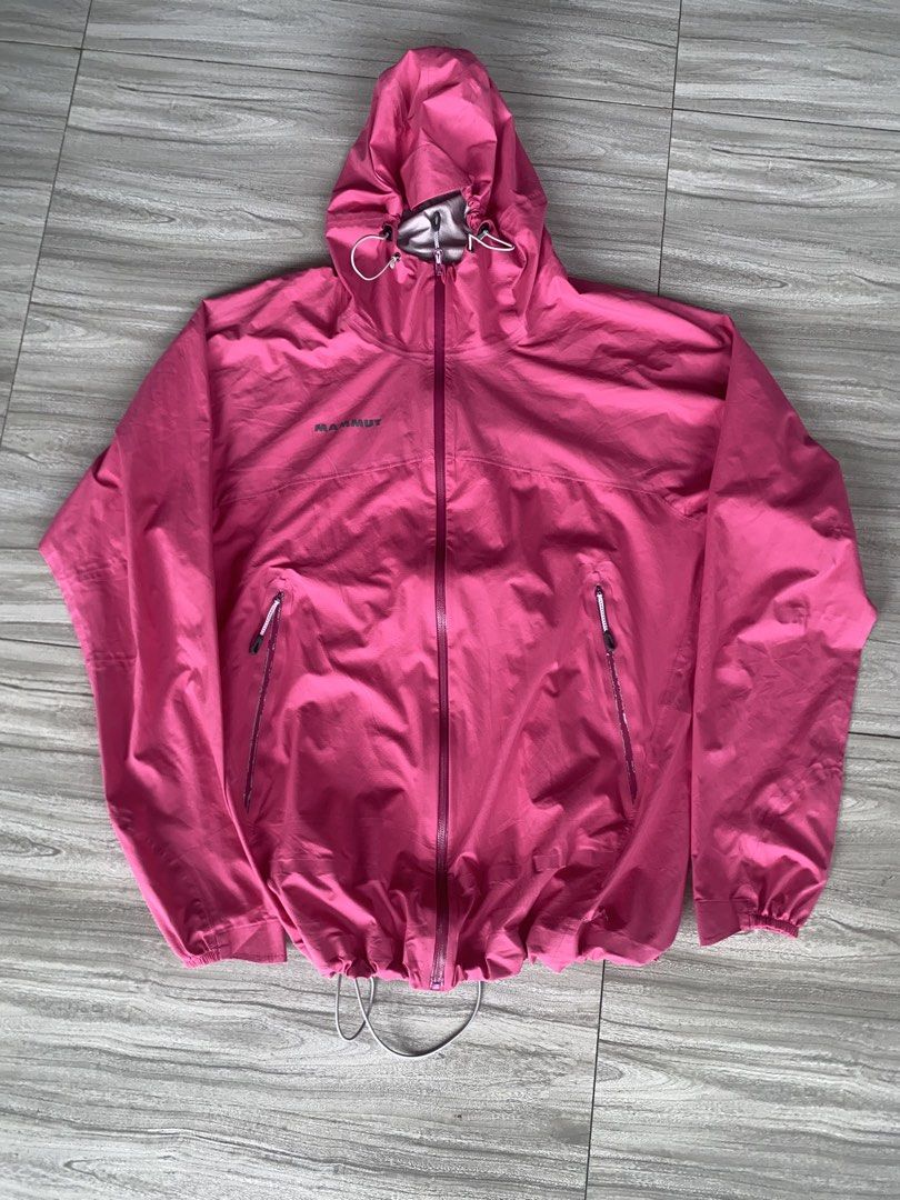 Mammut pertex shield windbreaker (Category: Coats, Jackets and Outerwear) located in Bacolod City. Submitted by bnta_bounce (Listing ID 1468409072, Image 2). Description: Flaws: last photo no slit or hole Length 25 Width 21.