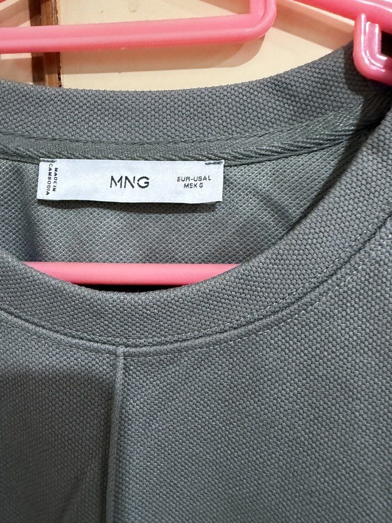 Mango Sweater Gray Large (Category: Coats, Jackets and Outerwear) located in Manila. Submitted by preloved_new_forsale (Listing ID 1468340588, Image 3). Description: .