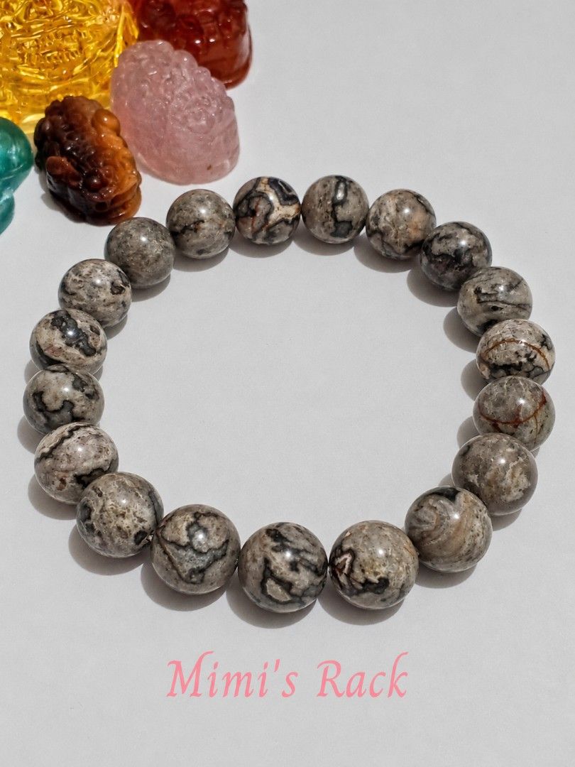 Map Jasper Stone Bracelet (Category: Bracelets) located in Taguig. Submitted by mimisrack (Listing ID 1468343963, Image 3). Description: 🩶🛡️ Protection & Security — traditionally associated with grounding and a sense of stability. 🌿 Grounding & Balance — symbolizes staying centered and connected to the present. 💪 Strength & Resilience — represents perseverance, courage, and overcoming challenges. 🧘 Calmness & Stability — associated with pati