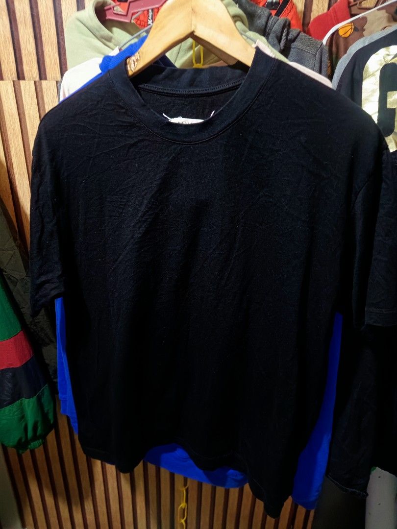 Margiela Maison shirt (Category: Tshirts & Polo Shirts ) located in Cebu City. Submitted by negotiableprice22 (Listing ID 1468476706, Image 2). Description: margiela Maison shirt Blank shirt Dimes width 22 inch length 27 inch available.
