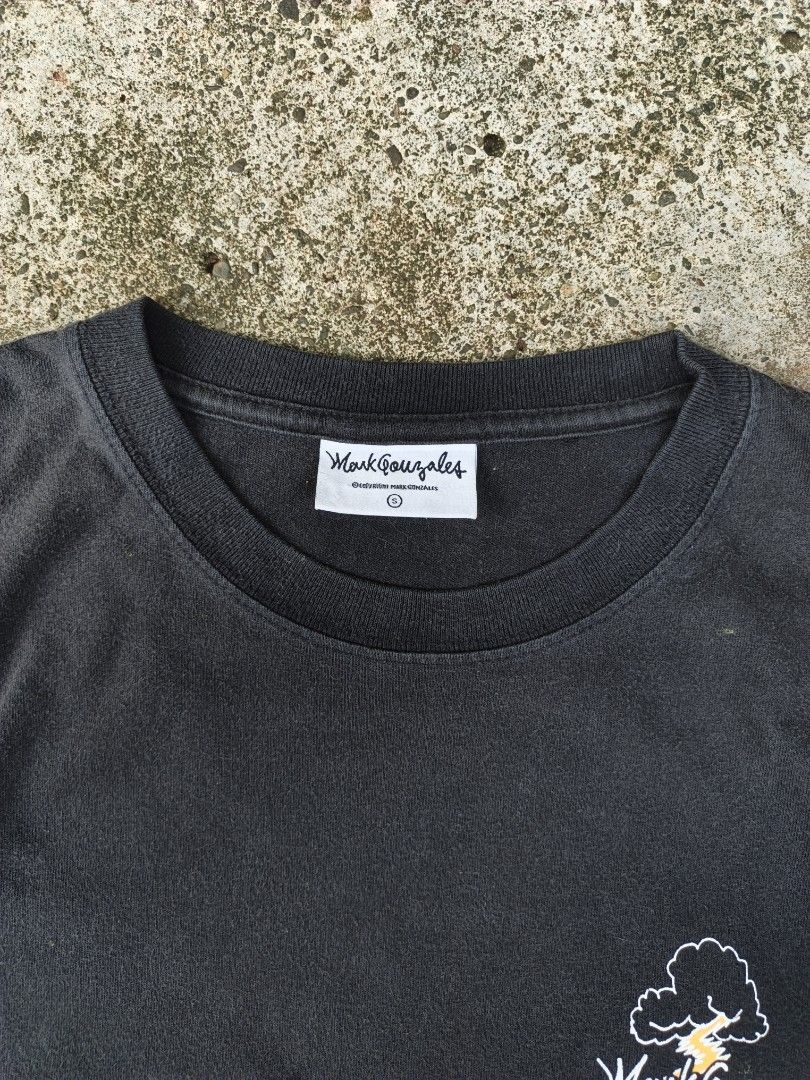 Mark Gonzales Graphic Shirt (Category: Tshirts & Polo Shirts ) located in Laguindingan. Submitted by lootsbyberle (Listing ID 1468434213, Image 3). Description: 19.5x28.5 Small on Tag Mark Gonzales Hard Tag 🔥 Very good condi, 9.9/10 Color rate Perfect for Casual wear ✨ MOP:GCASH NO COD, NO FREE SHIP POLICY! .