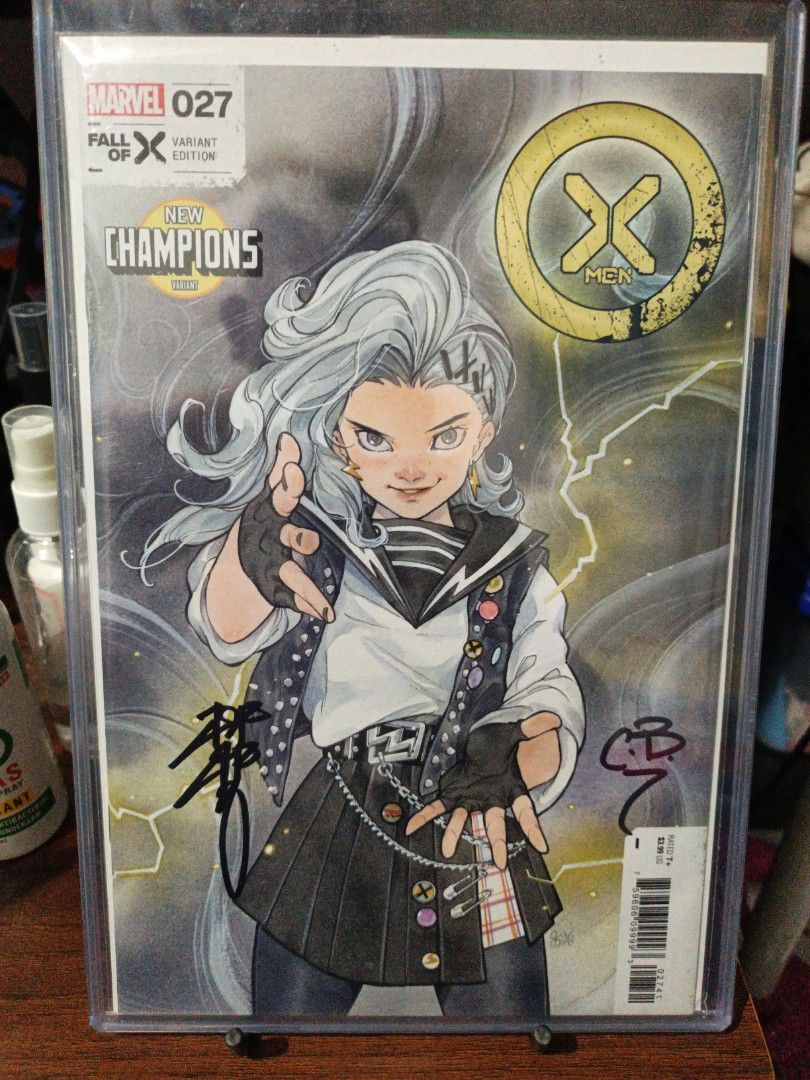 Marvel Peach Momoko (Category: Comics & Manga) located in Antipolo. Submitted by makasalanan (Listing ID 1468379356, Image 1). Description: - Peach Momoko Variant / CB - w/ signature ( raw ) - Bag, Board, & Top loader included - Near Mint / Mint Condition.