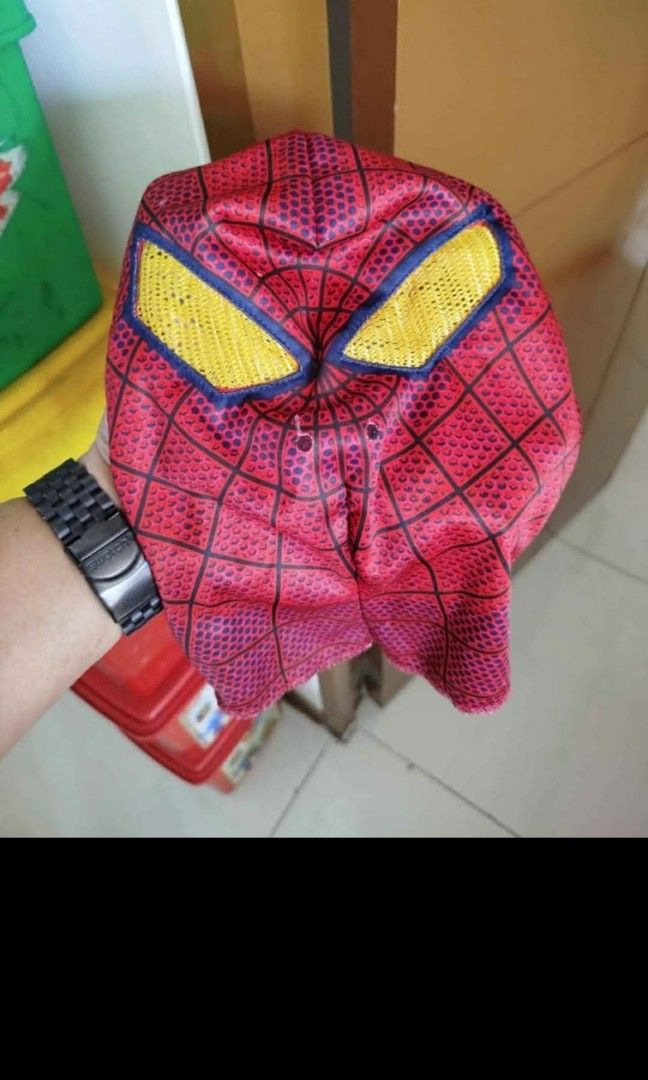 Marvel Spiderman full mask (Category: Educational & Learning Toys) located in Quezon City. Submitted by toys_r_here (Listing ID 1468303787, Image 2). Description: GOOD FOR GIFT AND COLLECTION as is po Good condition First to pay gets the item pa check nalng sa pic yun condition pm me for questions ship pwede lalamove or jnt qc and marikina area.