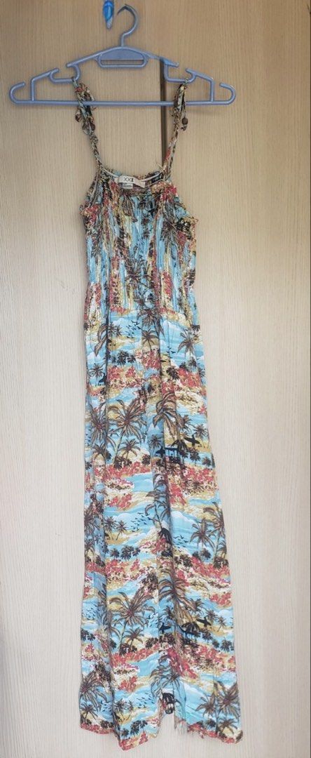 Maxi dress (Category: Dresses) located in Paranaque City. Submitted by ollaboutmycloset (Listing ID 1468356792, Image 1). Description: from balikbayan box.