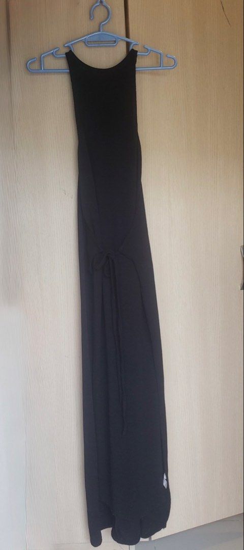 maxi dress (Category: Dresses) located in Paranaque City. Submitted by ollaboutmycloset (Listing ID 1468358100, Image 1). Description: from balikbayan box.